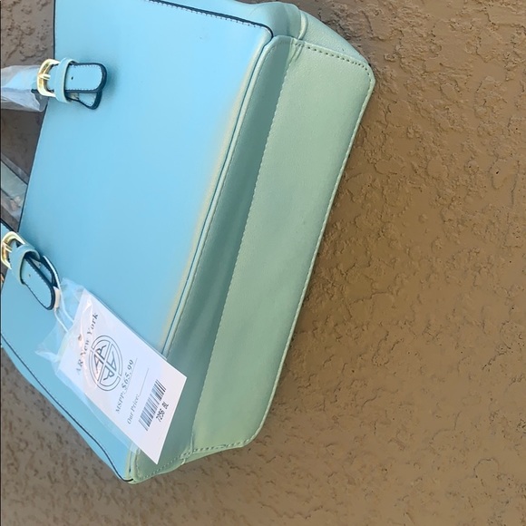 NWT Boutique Small Shimmer Blue Crossbody - Picture 3 of 4